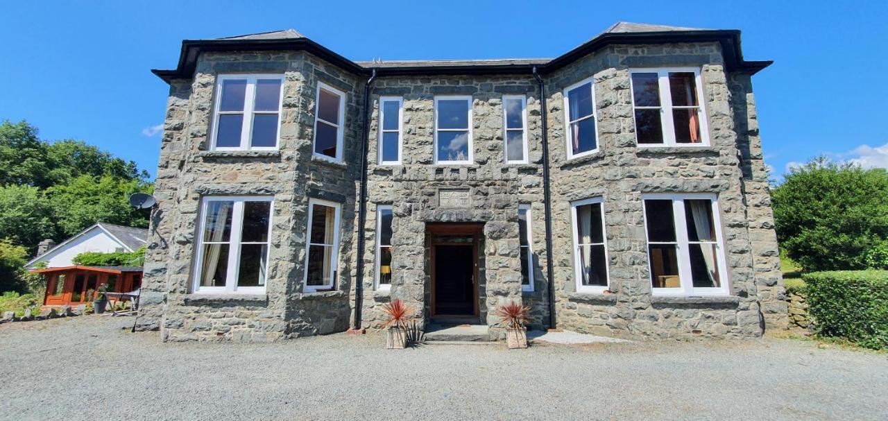 Large Mach Apartment At Pen Y Coed Hall Dolgellau Luaran gambar
