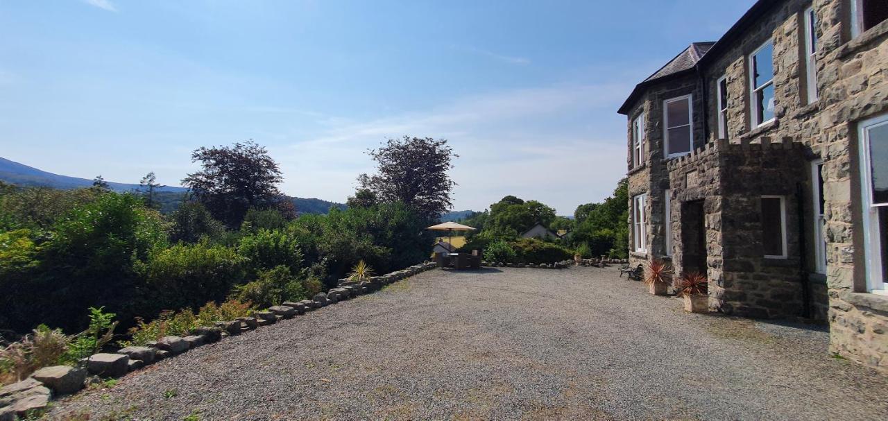 Large Mach Apartment At Pen Y Coed Hall Dolgellau Luaran gambar